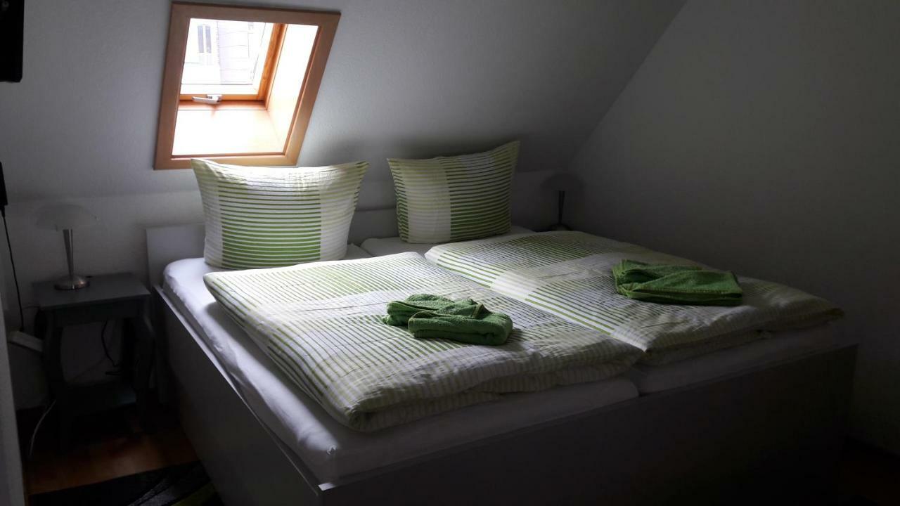 Apartamento Zum Kleinen Riesen Érfurt Exterior foto